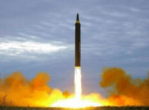 早朝に発射された北朝鮮の弾道ミサイル